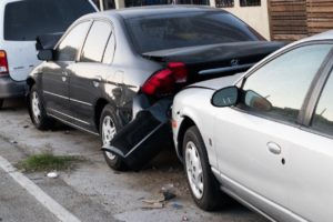 Waterbury, CT - Police Report Car Wreck, Injuries on Rte 8 at Leonard St