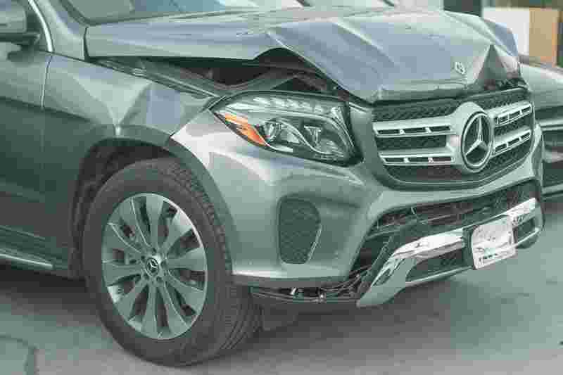 Police Report Car Crash, Injuries on I-95 at Saugatuck Ave