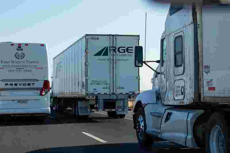 Norwalk, CT – I-95 Site of Injury Truck Accident at East Ave