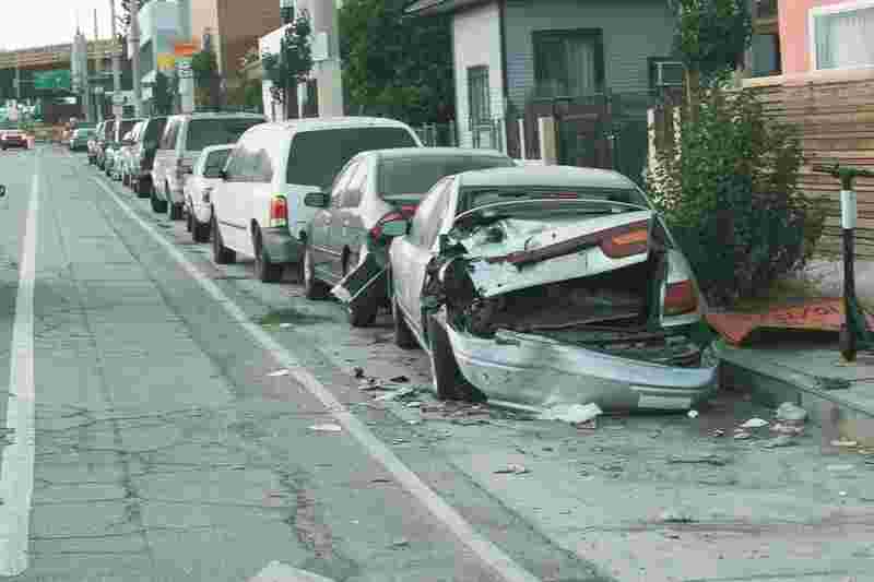 Two Drivers, GPD Officer Hurt in Car Crash on Hebron Ave