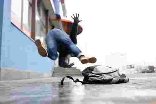 Elements of a Slip and Fall Lawsuit in Connecticut