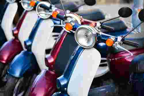 All You Need To Know Before Purchasing A 50CC Moped