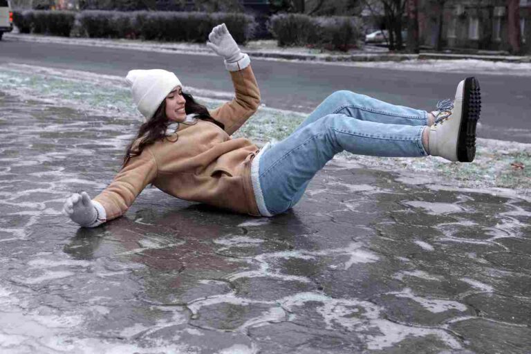 Slip and Fall Laws in Connecticut